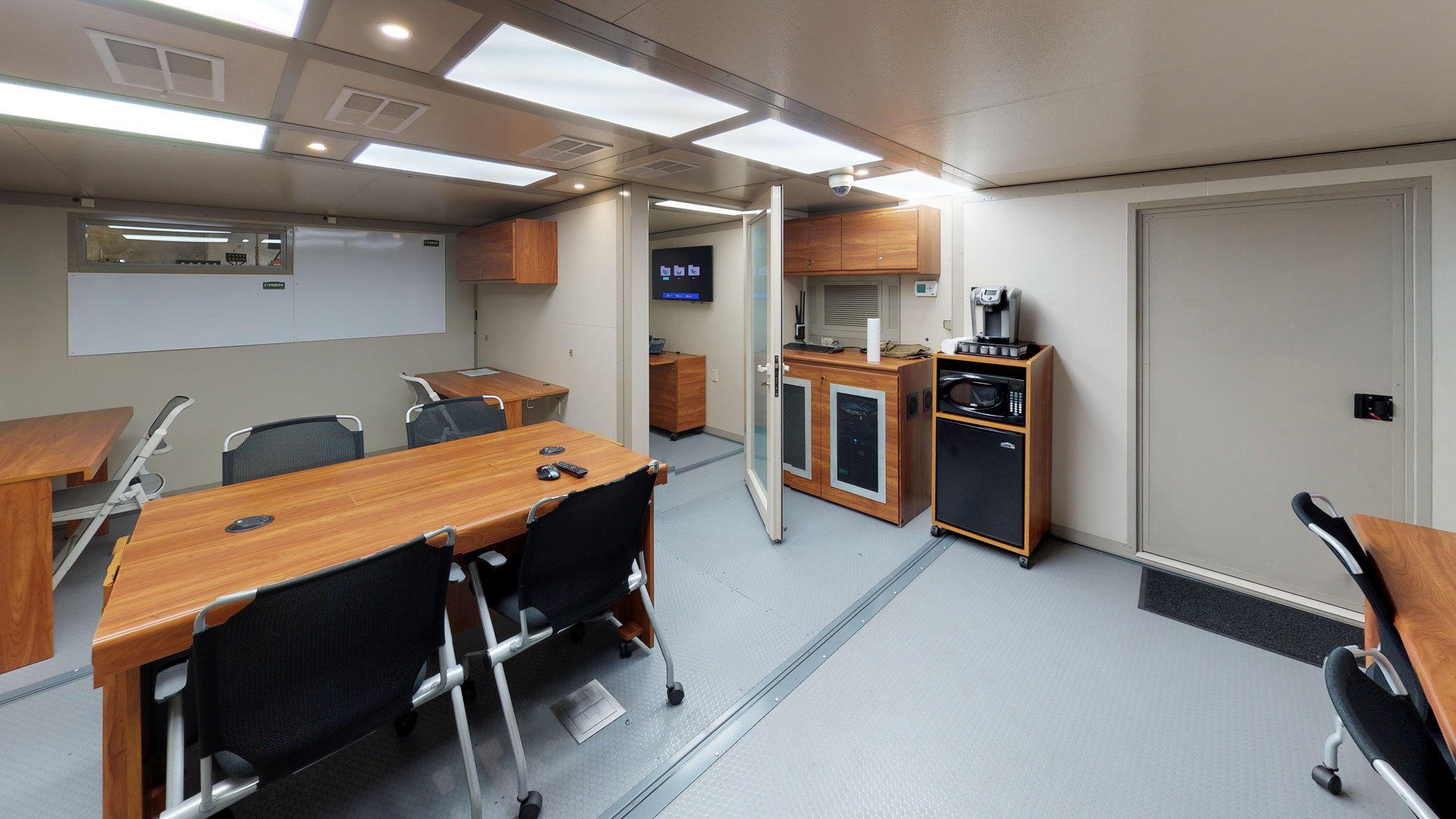 Interior of a configured FORTS command center